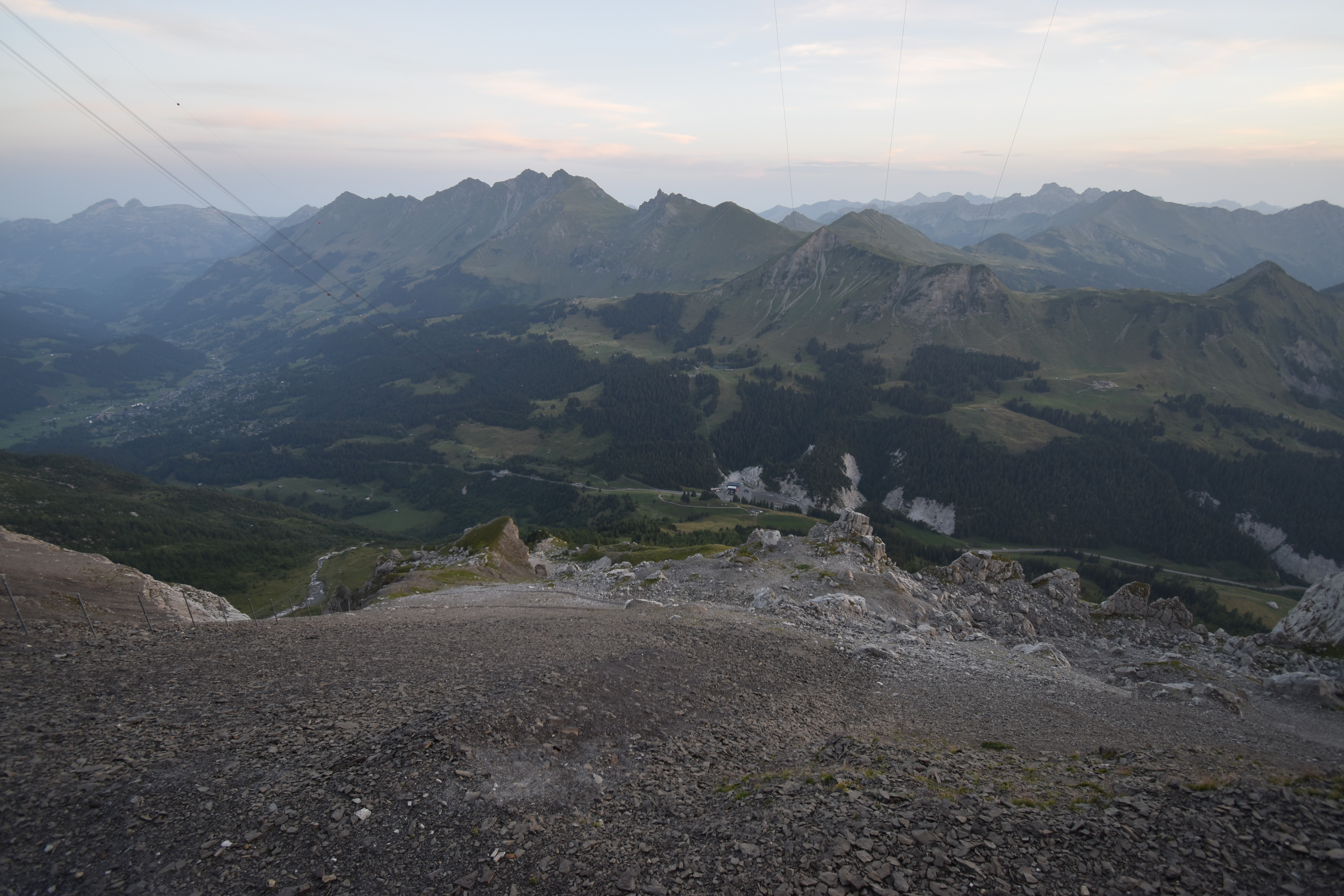 Archiv Foto Webcam Glacier 3000: Black Wall am Gemskopf