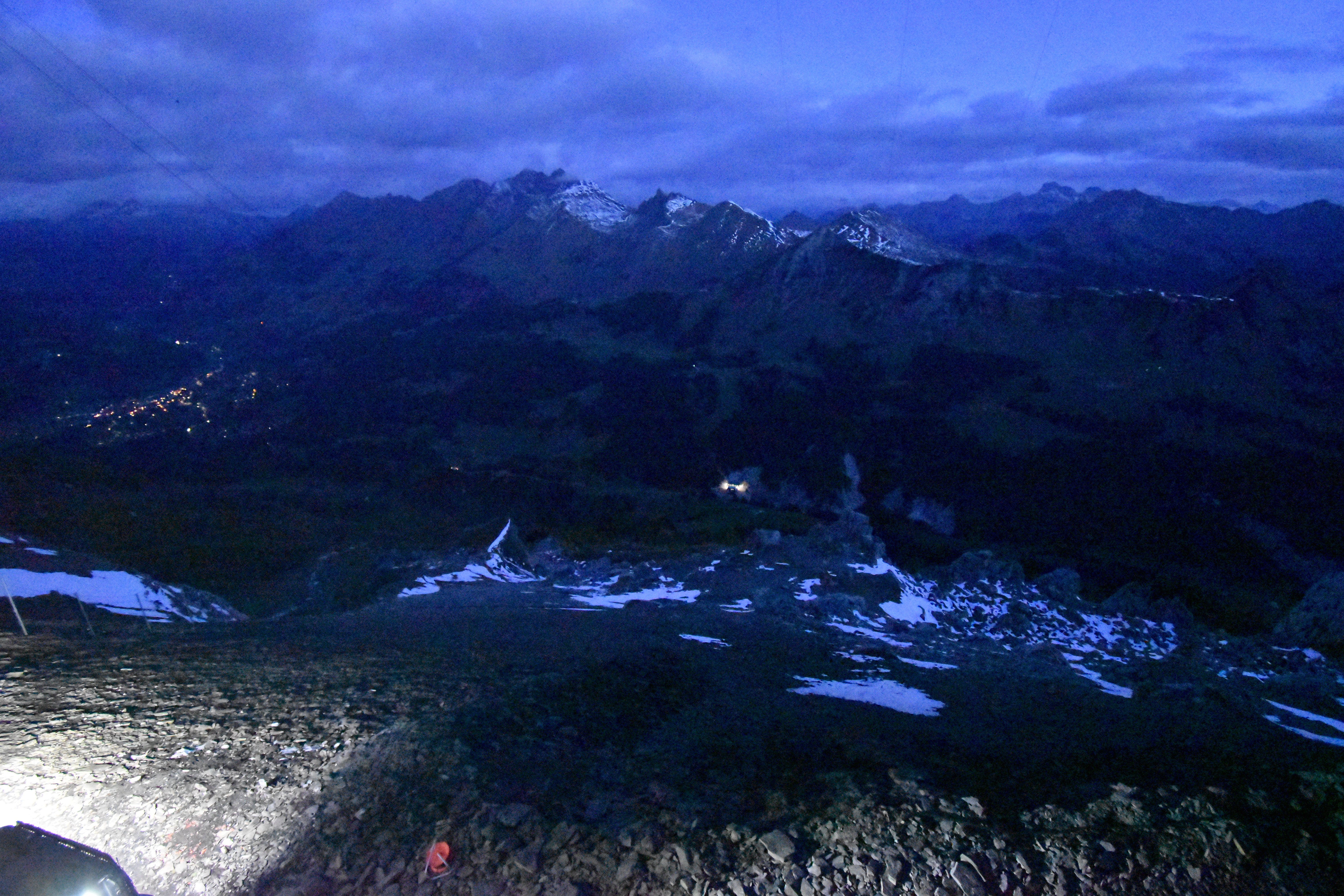 Archiv Foto Webcam Glacier 3000: Black Wall am Gemskopf