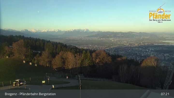 Archiv Foto Webcam Bregenz: Blick vom Pfänder auf den Bodensee