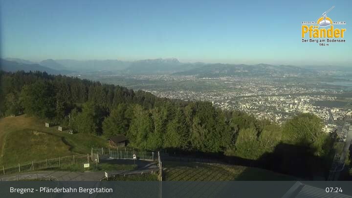 Archiv Foto Webcam Bregenz: Blick vom Pfänder auf den Bodensee