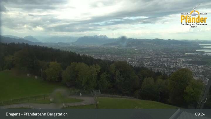 Archiv Foto Webcam Bregenz: Blick vom Pfänder auf den Bodensee