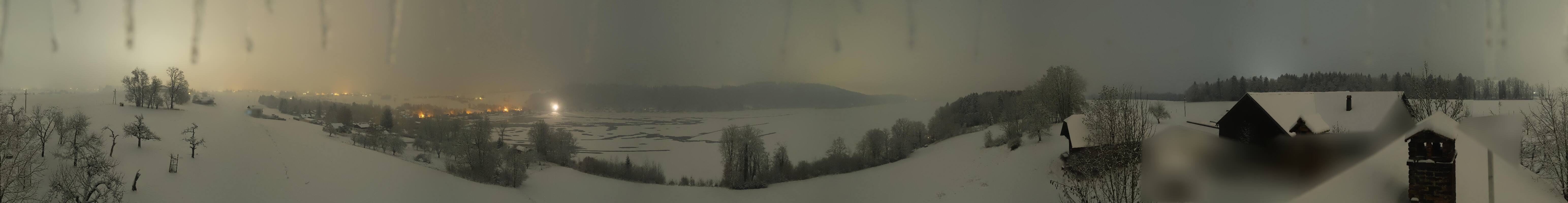 Archiv Foto Webcam Wallersee: Blick auf Neumarkt die Ostbucht