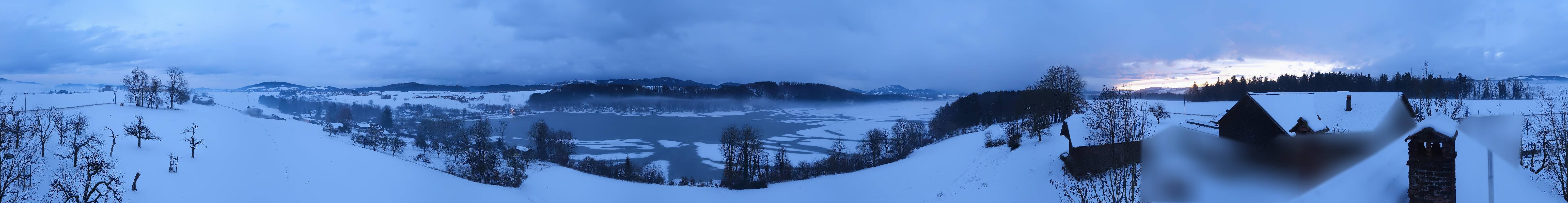 Archiv Foto Webcam Wallersee: Blick auf Neumarkt die Ostbucht