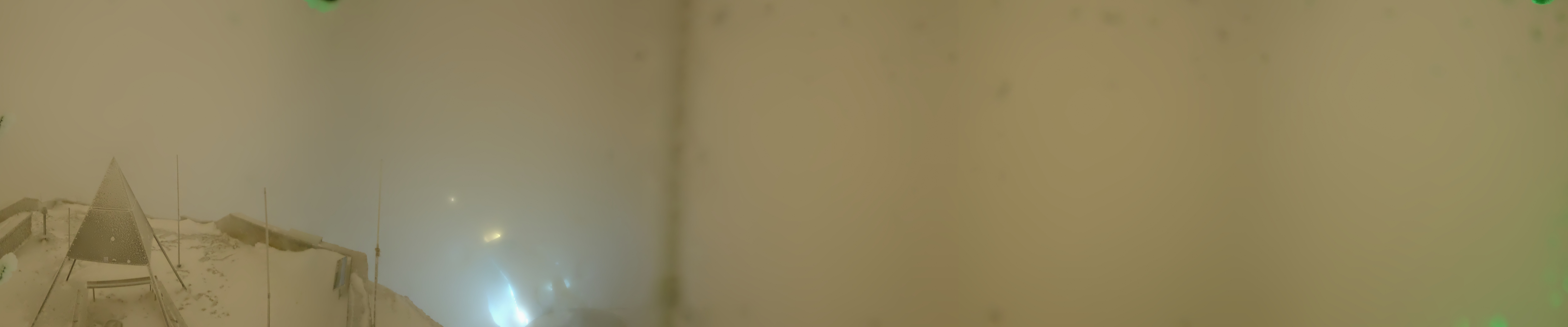 Archiv Foto Webcam Pilatus: Bergstation Kulm