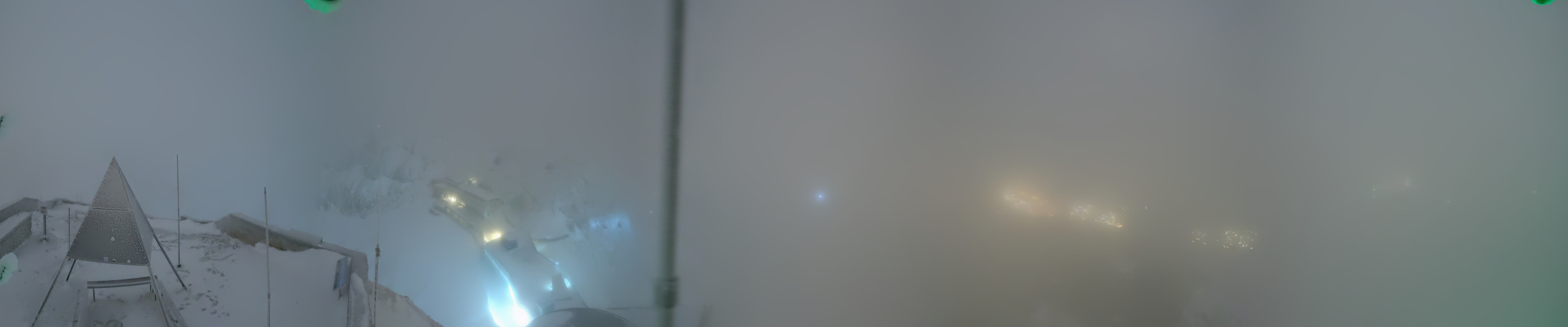 Archiv Foto Webcam Pilatus: Bergstation Kulm