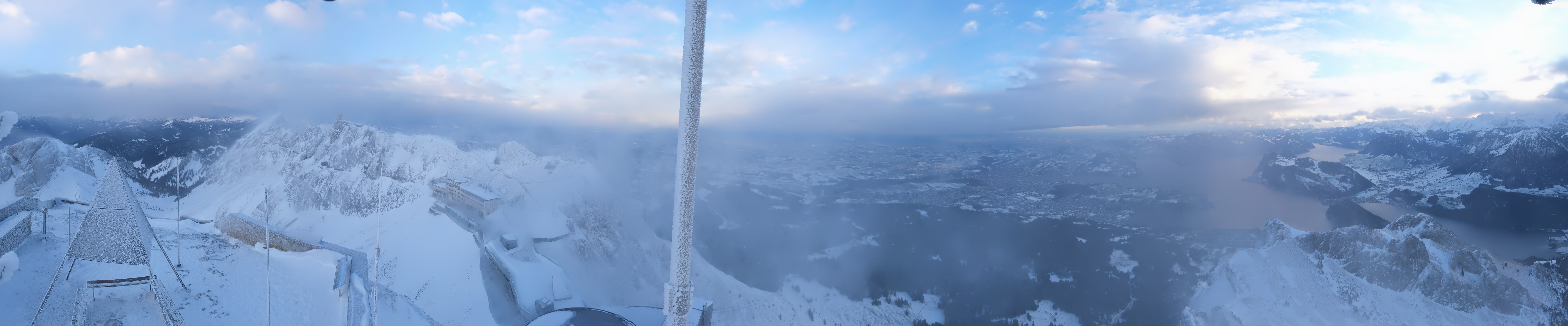 Archiv Foto Webcam Pilatus: Bergstation Kulm