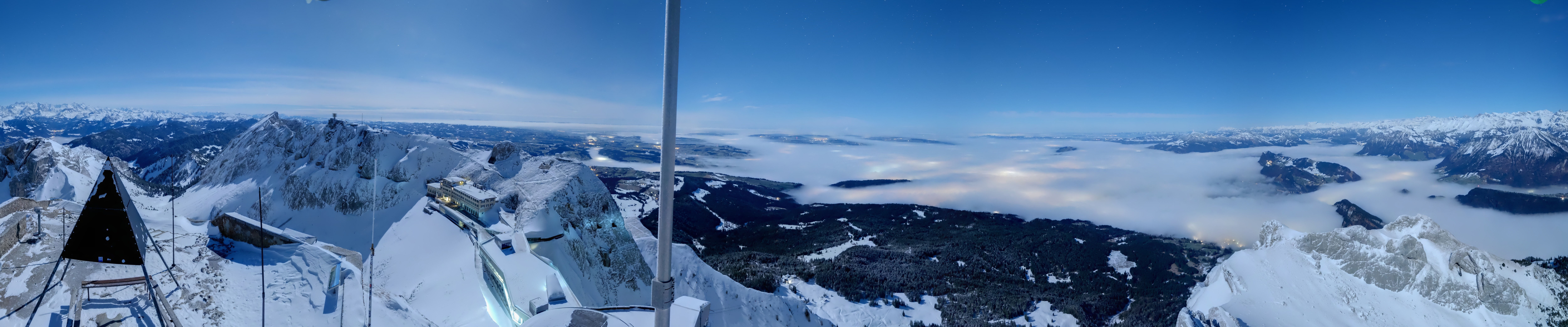 Archiv Foto Webcam Pilatus: Bergstation Kulm