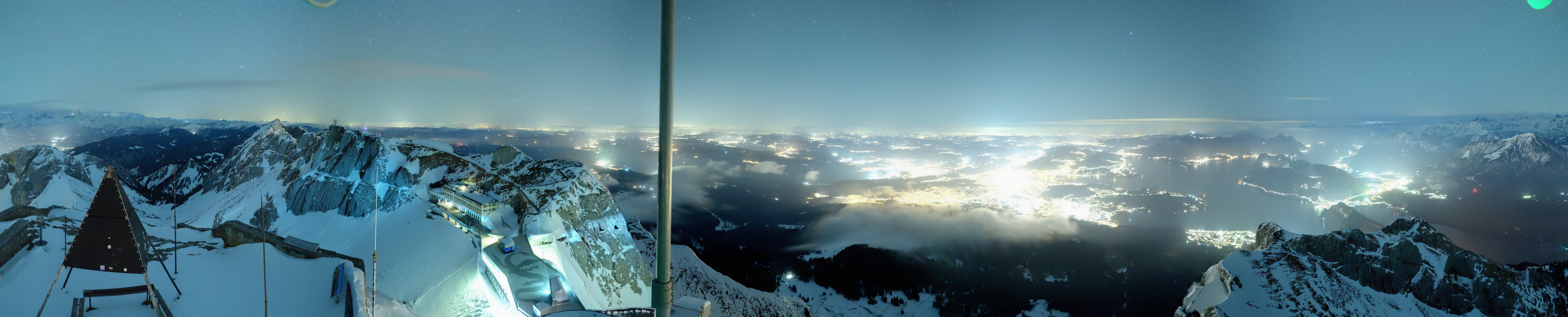 Archiv Foto Webcam Pilatus: Bergstation Kulm