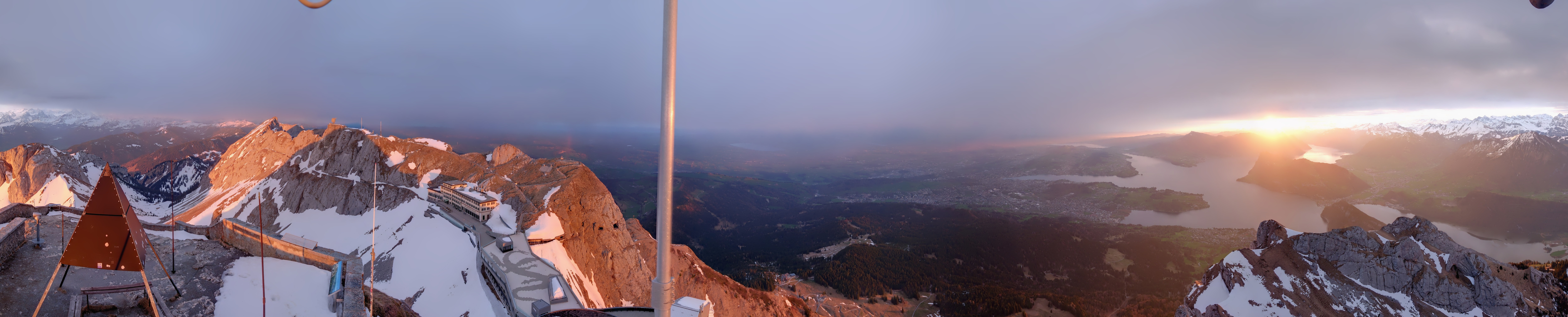 Archived image Webcam Pilatus: Top station railway