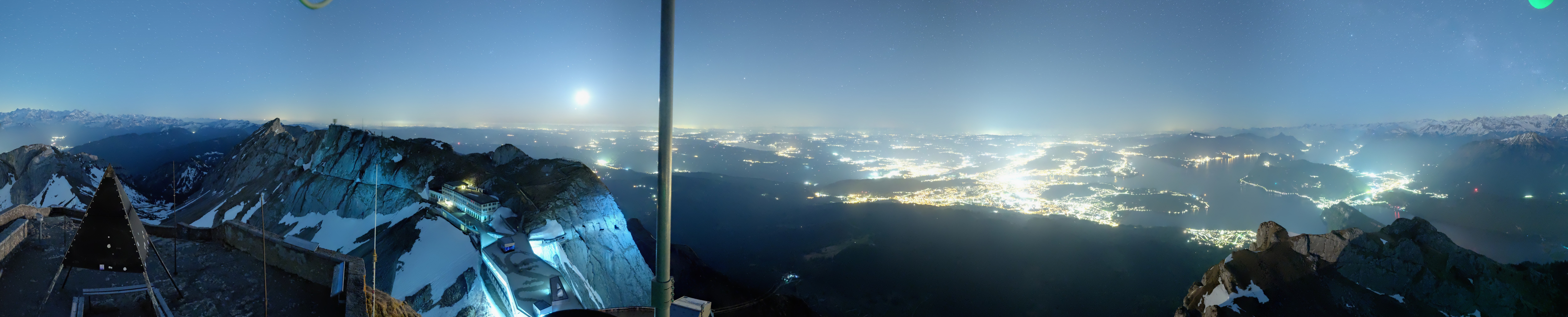 Archiv Foto Webcam Pilatus: Bergstation Kulm