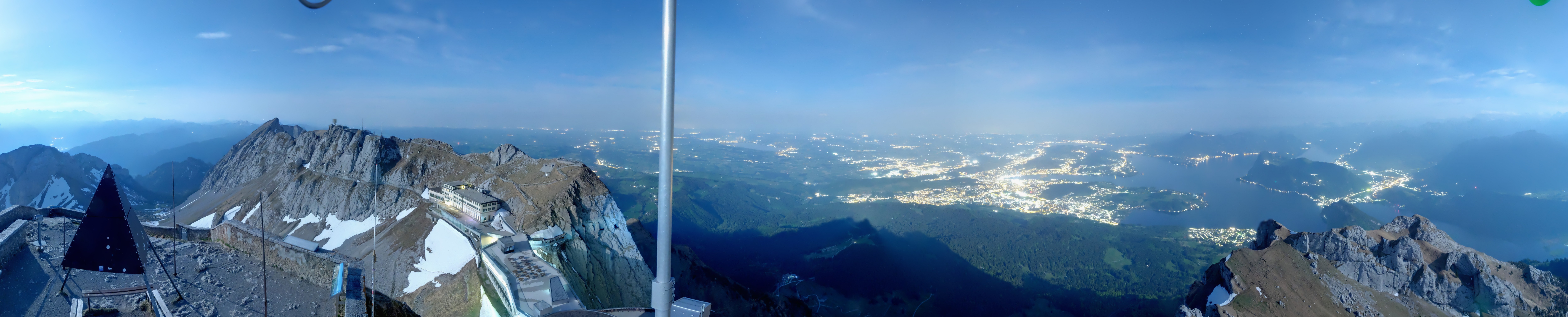 Archived image Webcam Pilatus: Top station railway