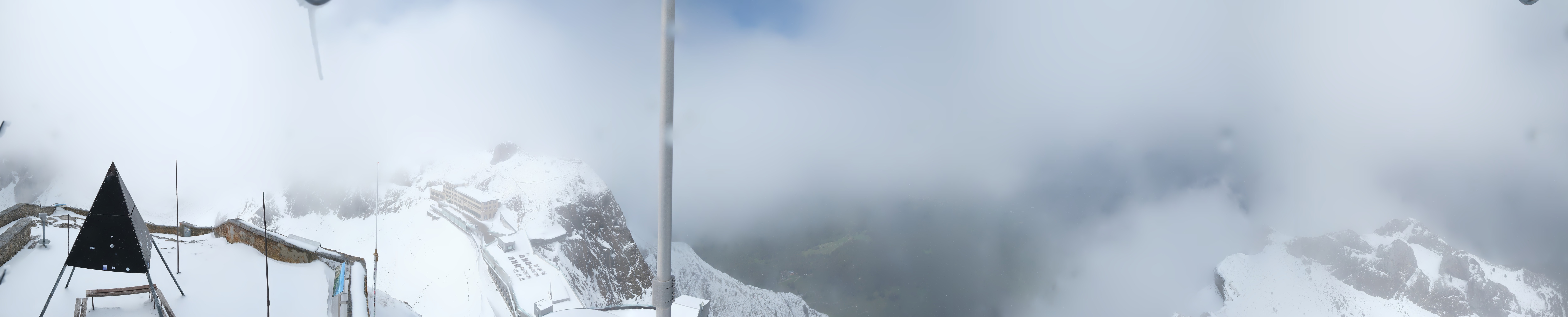Archiv Foto Webcam Pilatus: Bergstation Kulm