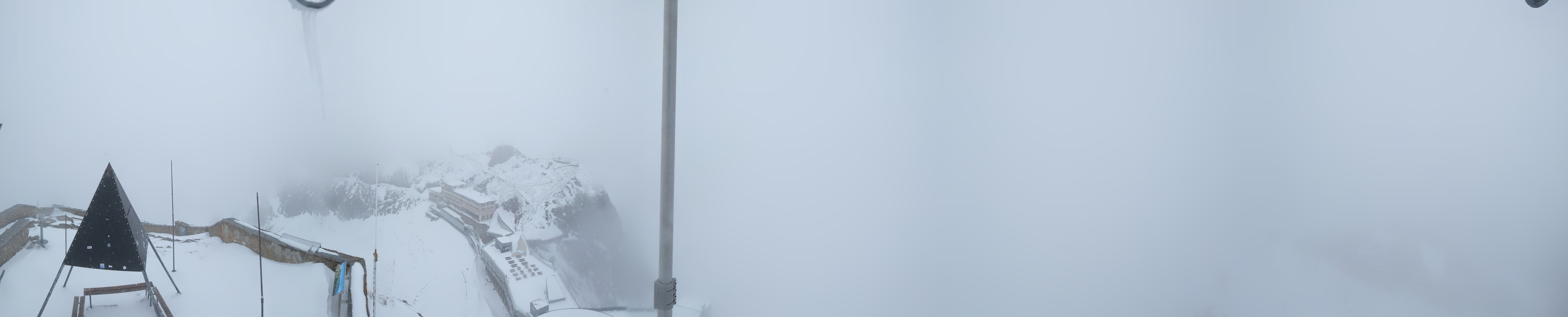 Archiv Foto Webcam Pilatus: Bergstation Kulm