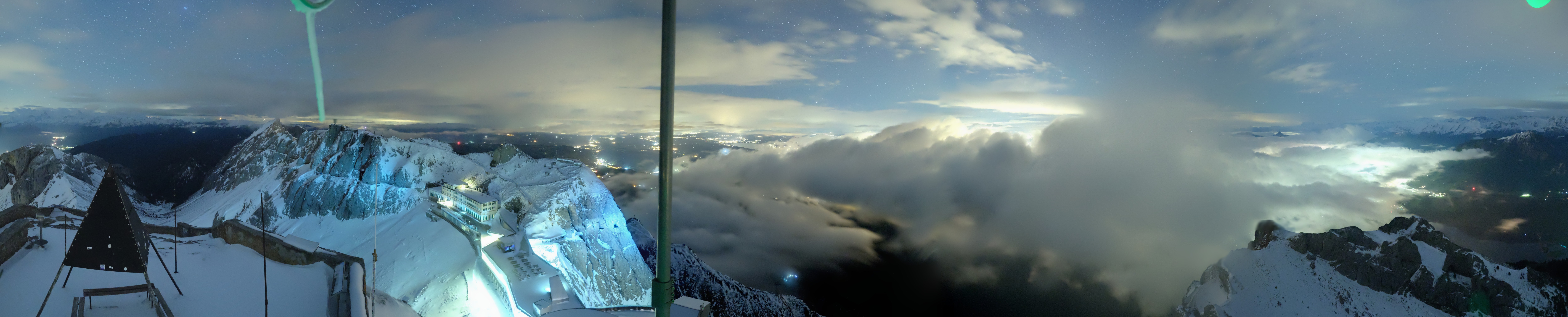 Archived image Webcam Pilatus: Top station railway
