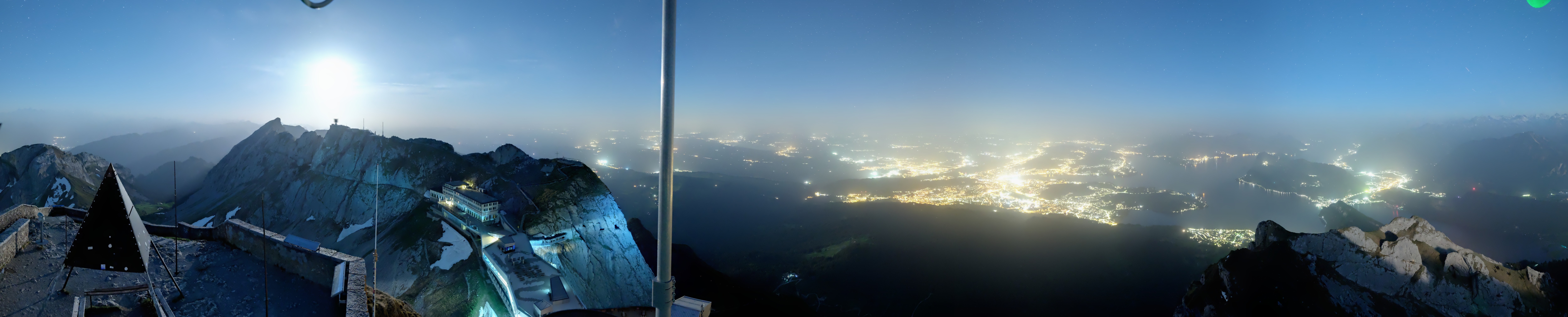 Archiv Foto Webcam Pilatus: Bergstation Kulm