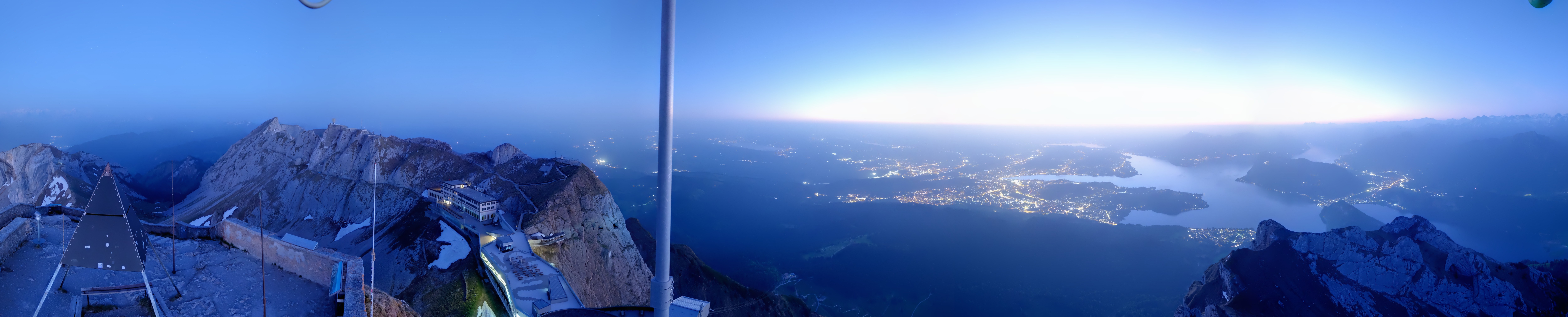 Archiv Foto Webcam Pilatus: Bergstation Kulm
