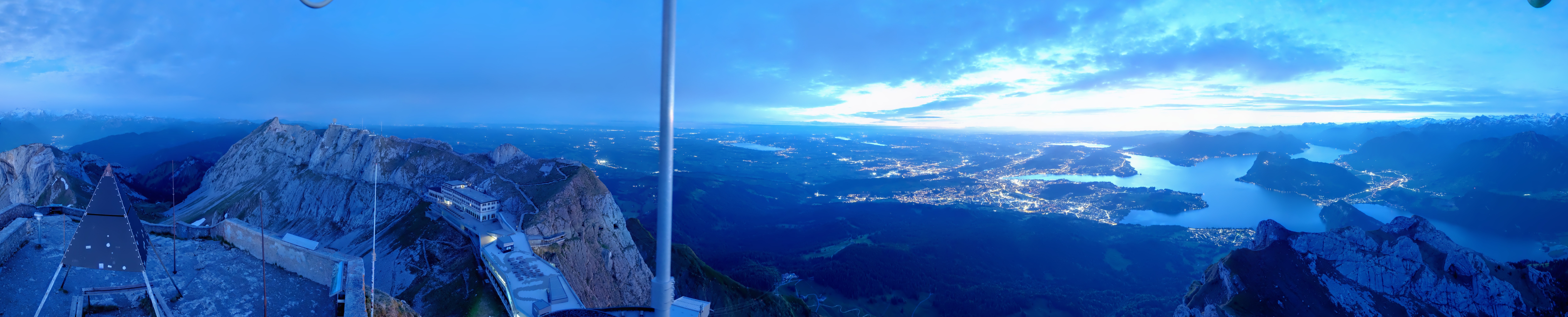 Archiv Foto Webcam Pilatus: Bergstation Kulm