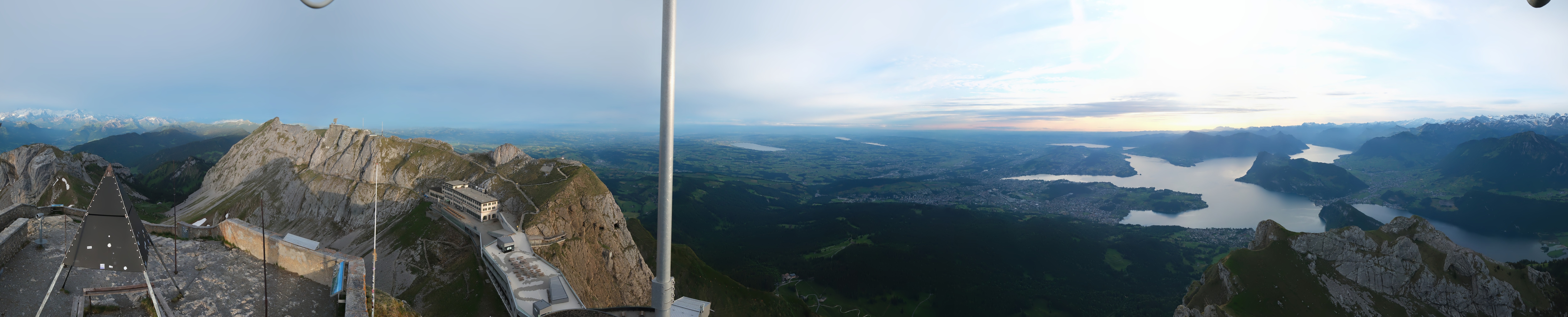 Archiv Foto Webcam Pilatus: Bergstation Kulm