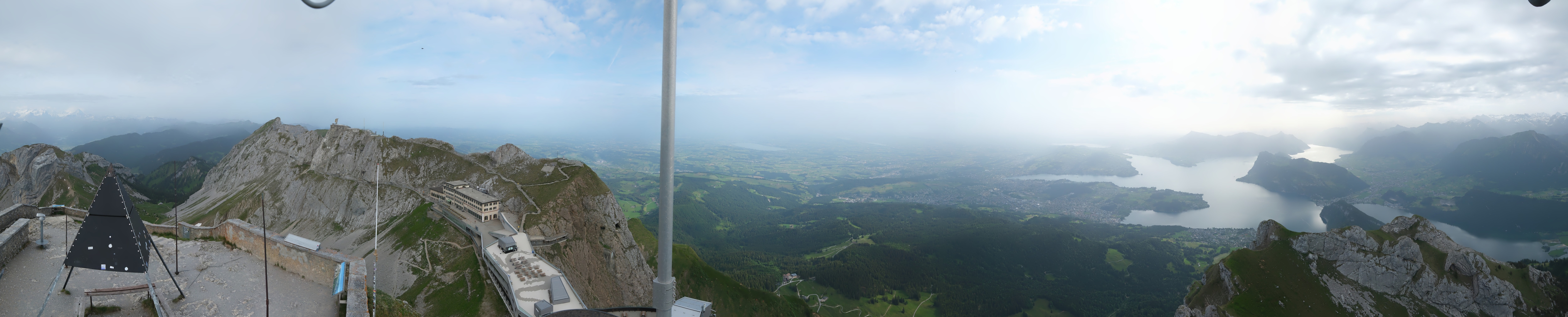 Archiv Foto Webcam Pilatus: Bergstation Kulm