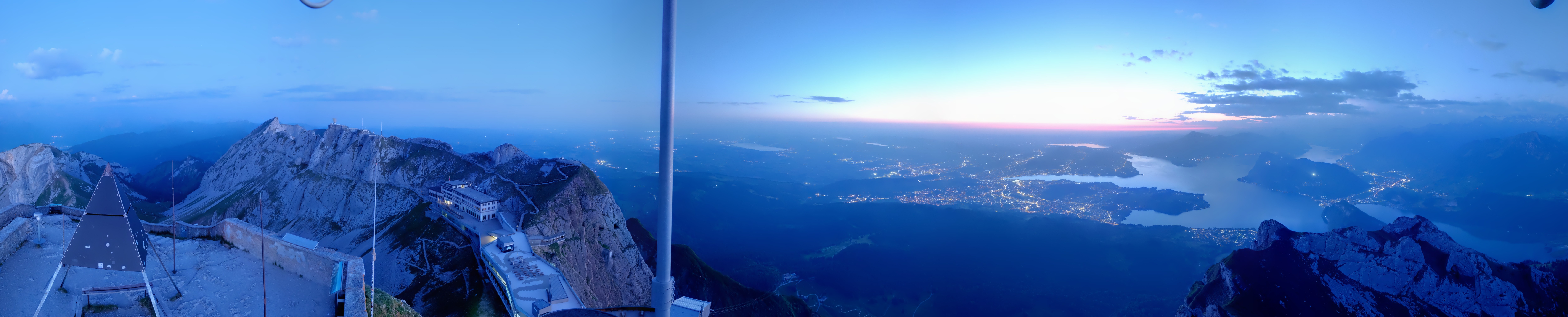 Archiv Foto Webcam Pilatus: Bergstation Kulm