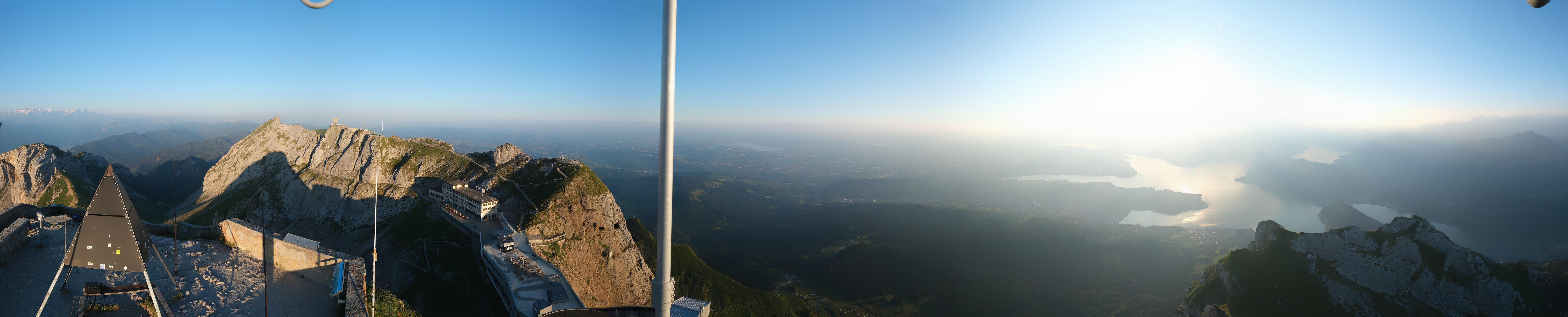 Archiv Foto Webcam Pilatus: Bergstation Kulm