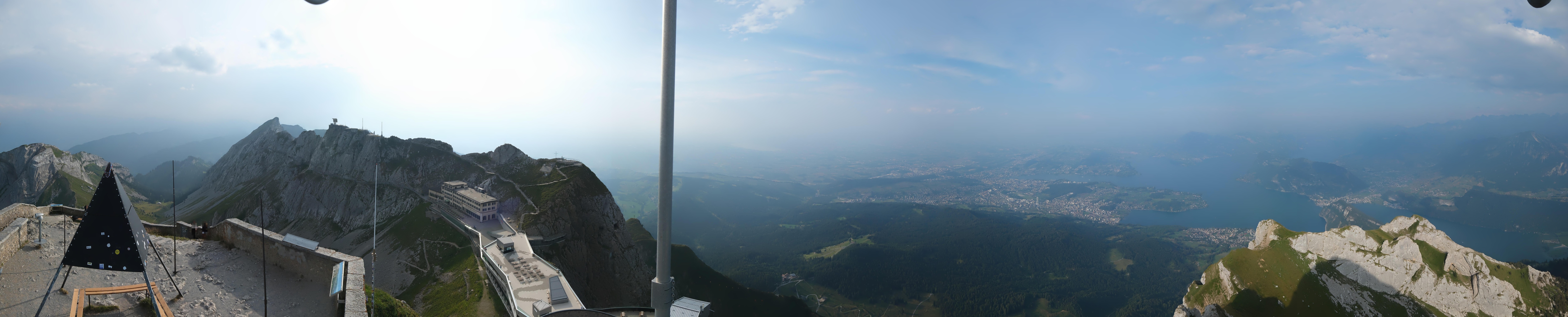 Archiv Foto Webcam Pilatus: Bergstation Kulm