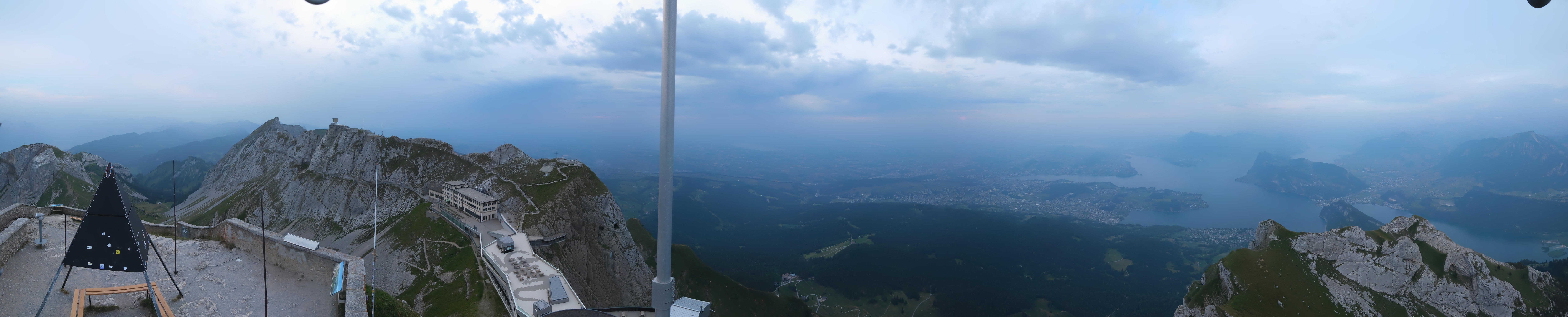 Archiv Foto Webcam Pilatus: Bergstation Kulm