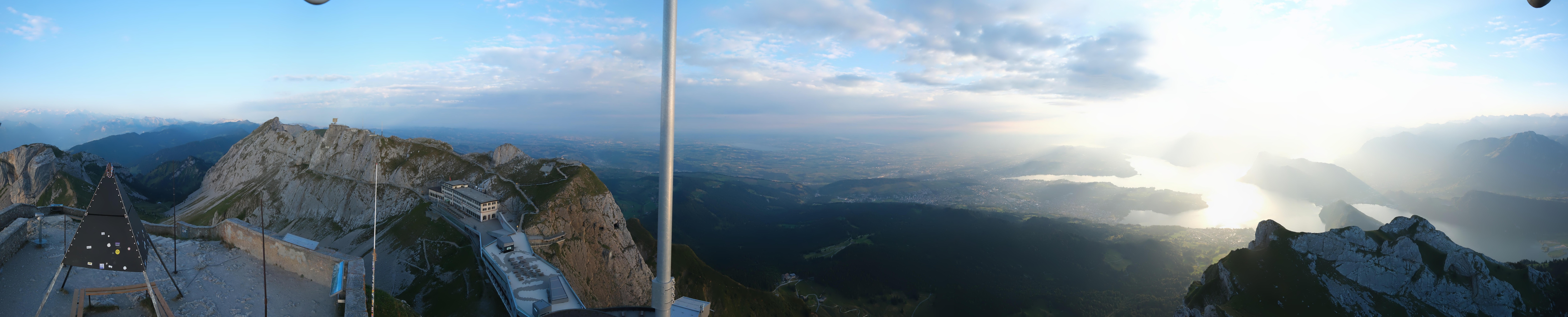 Archiv Foto Webcam Pilatus: Bergstation Kulm