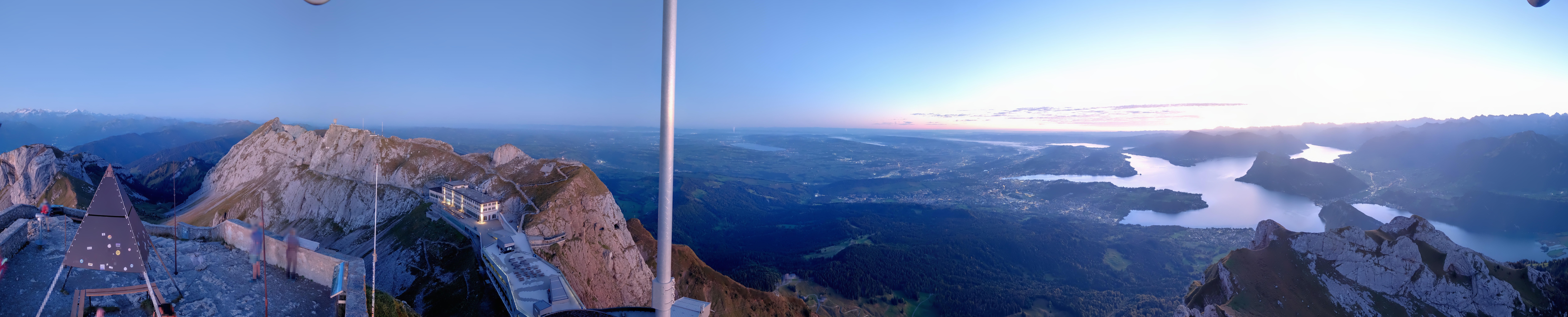 Archiv Foto Webcam Pilatus: Bergstation Kulm