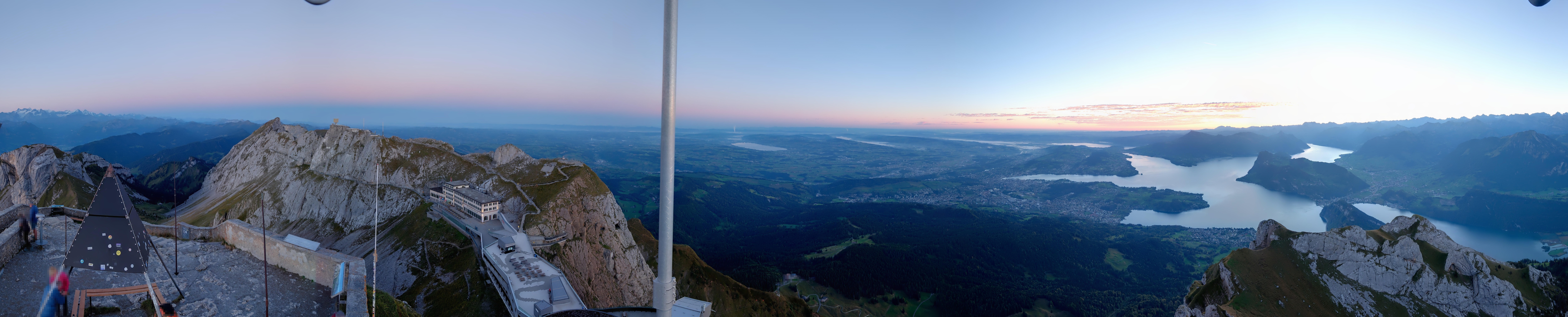 Archiv Foto Webcam Pilatus: Bergstation Kulm