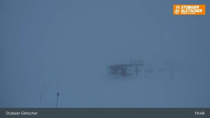 Archiv Foto Webcam Stubaier Gletscher: Aublick Bergstation Murmele