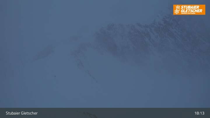 Archived image Webcam Stubai Glacier - View Fernau Station