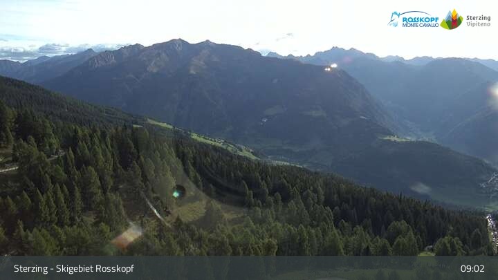 Archived image Webcam Rosskopf - mountain restaurant Roßstodl