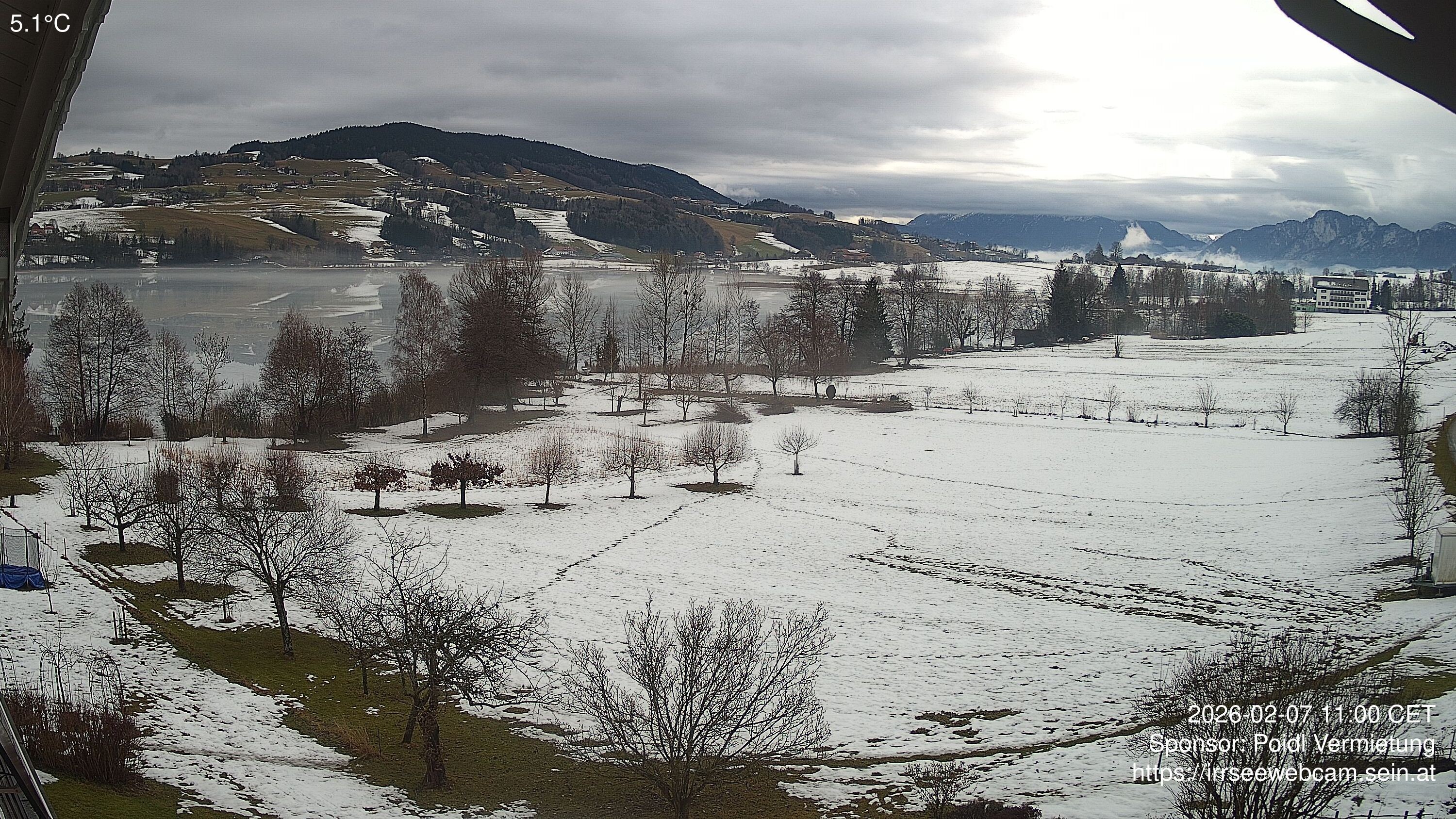 Archived image Webcam Lake Irrsee in Upper Austria