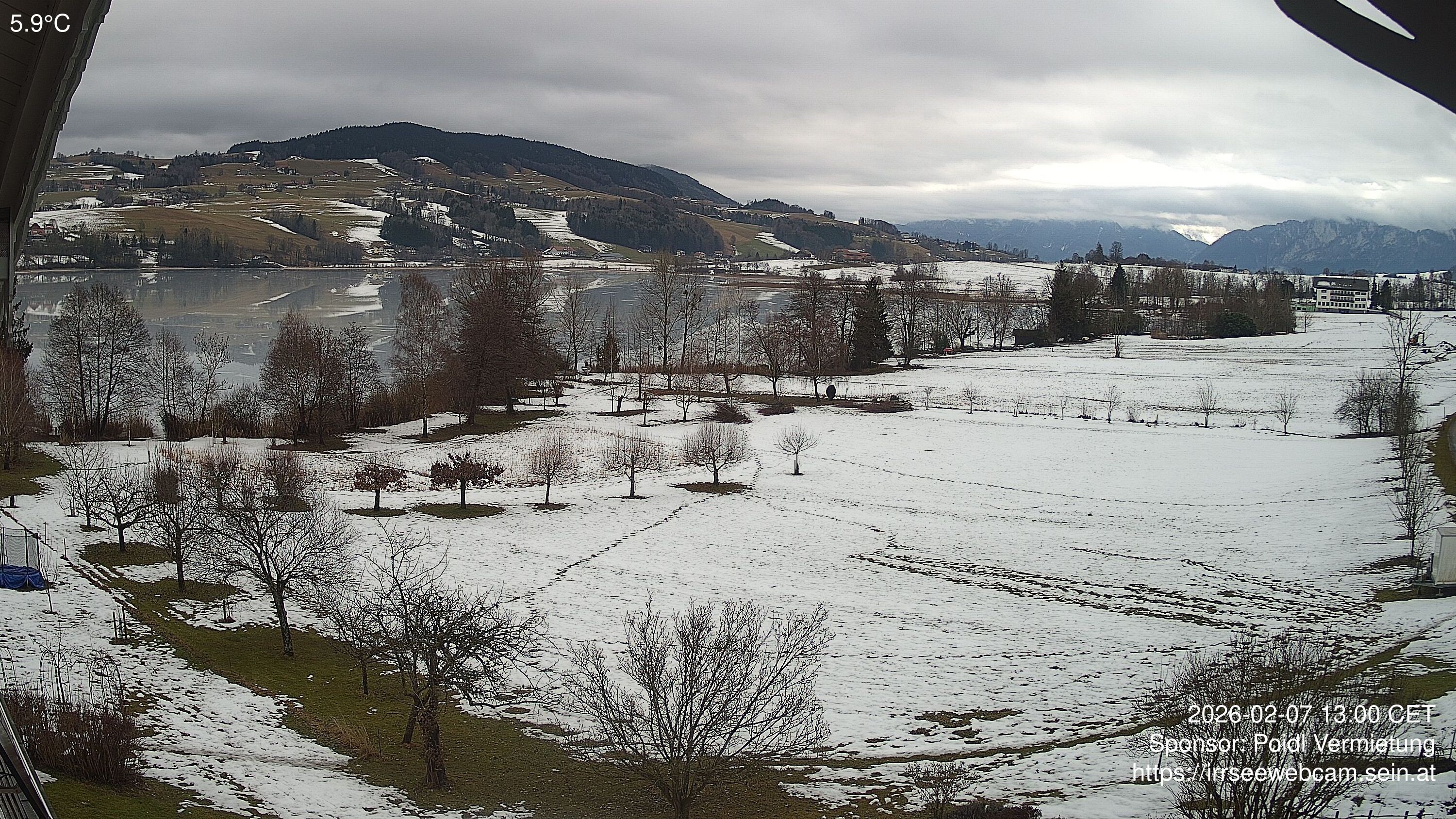 Archived image Webcam Lake Irrsee in Upper Austria