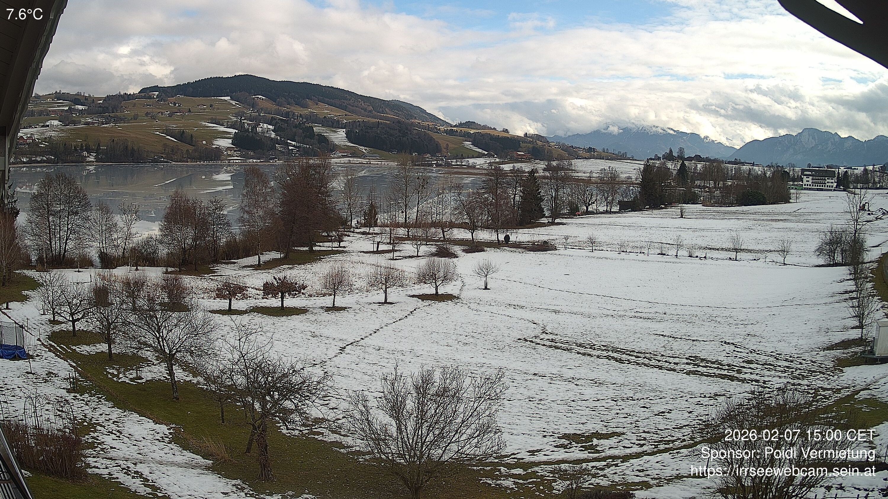 Archived image Webcam Lake Irrsee in Upper Austria