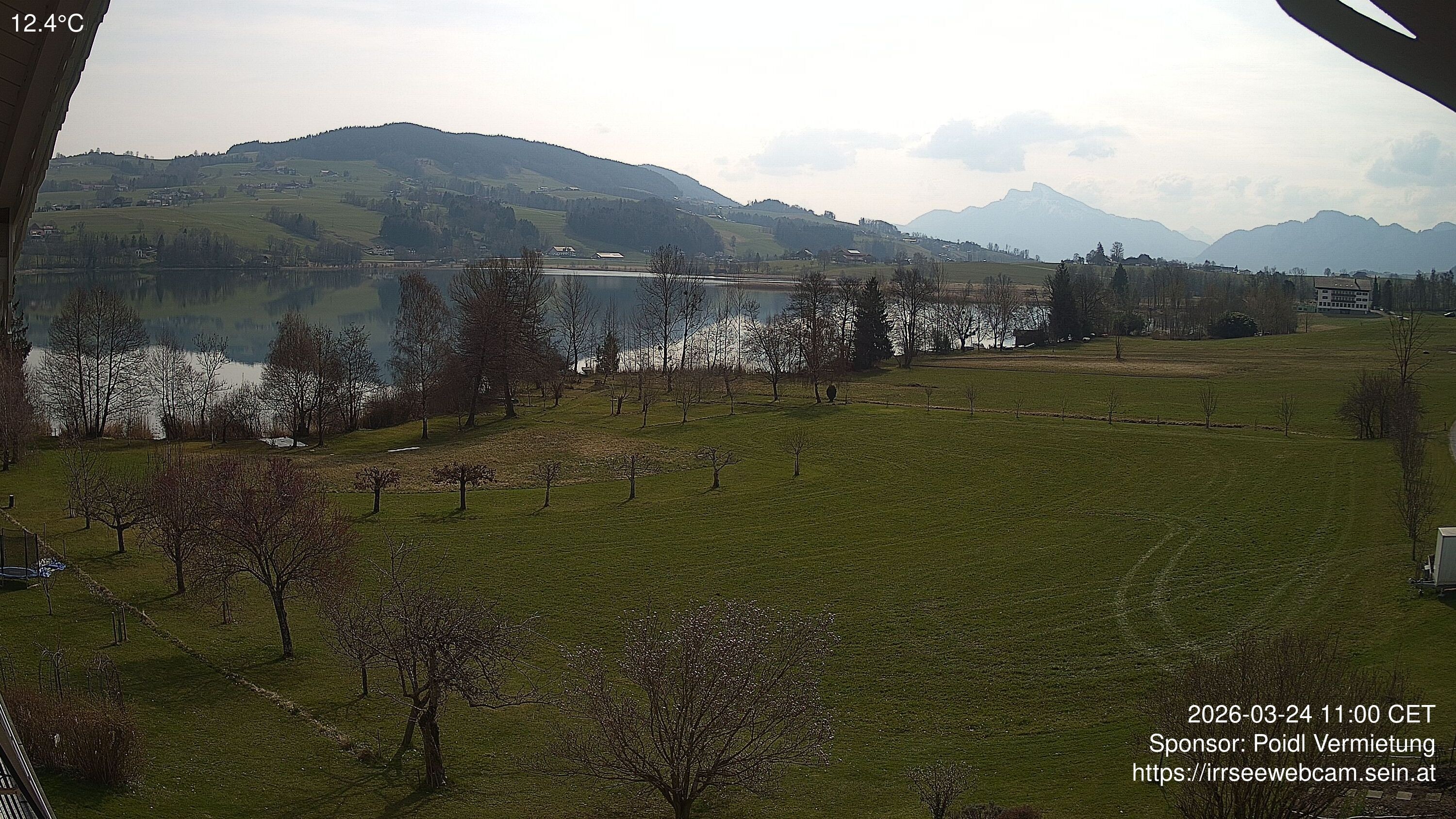 Archived image Webcam Lake Irrsee in Upper Austria