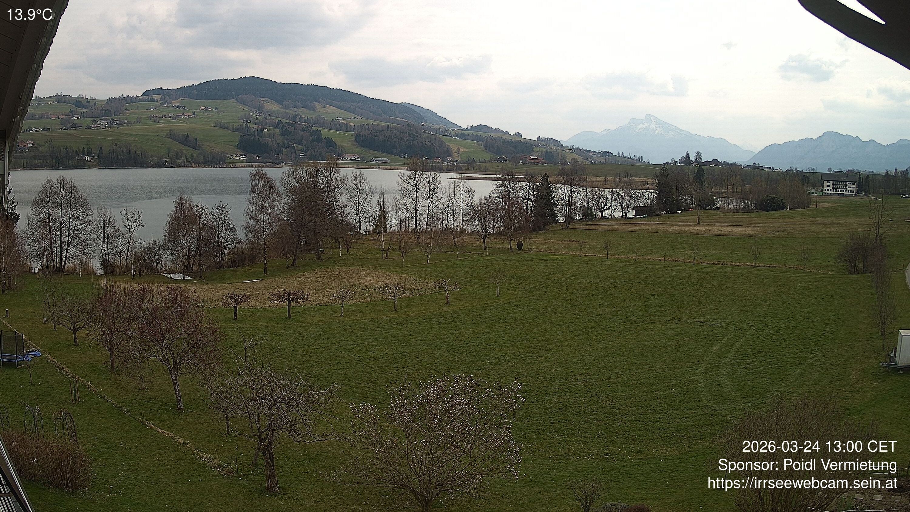 Archived image Webcam Lake Irrsee in Upper Austria
