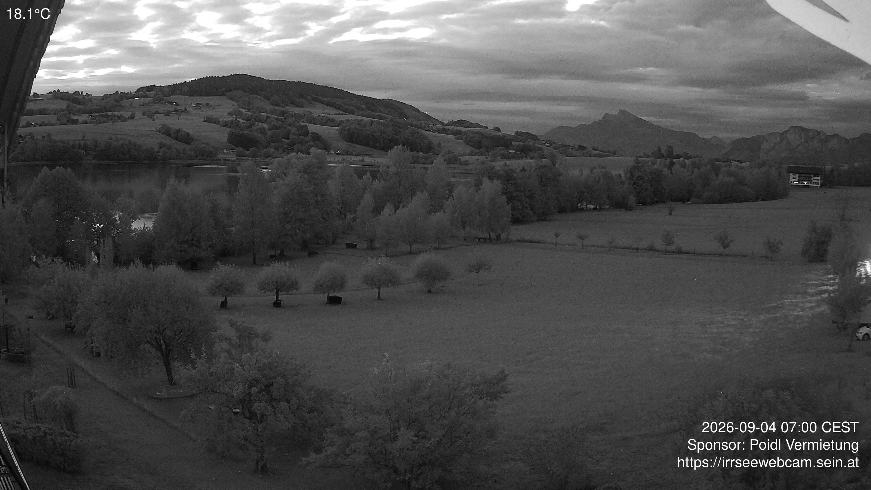 Archived image Webcam Lake Irrsee in Upper Austria