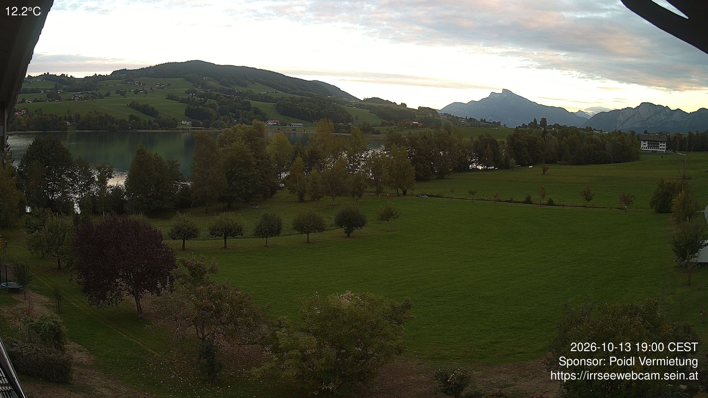 Archived image Webcam Lake Irrsee in Upper Austria