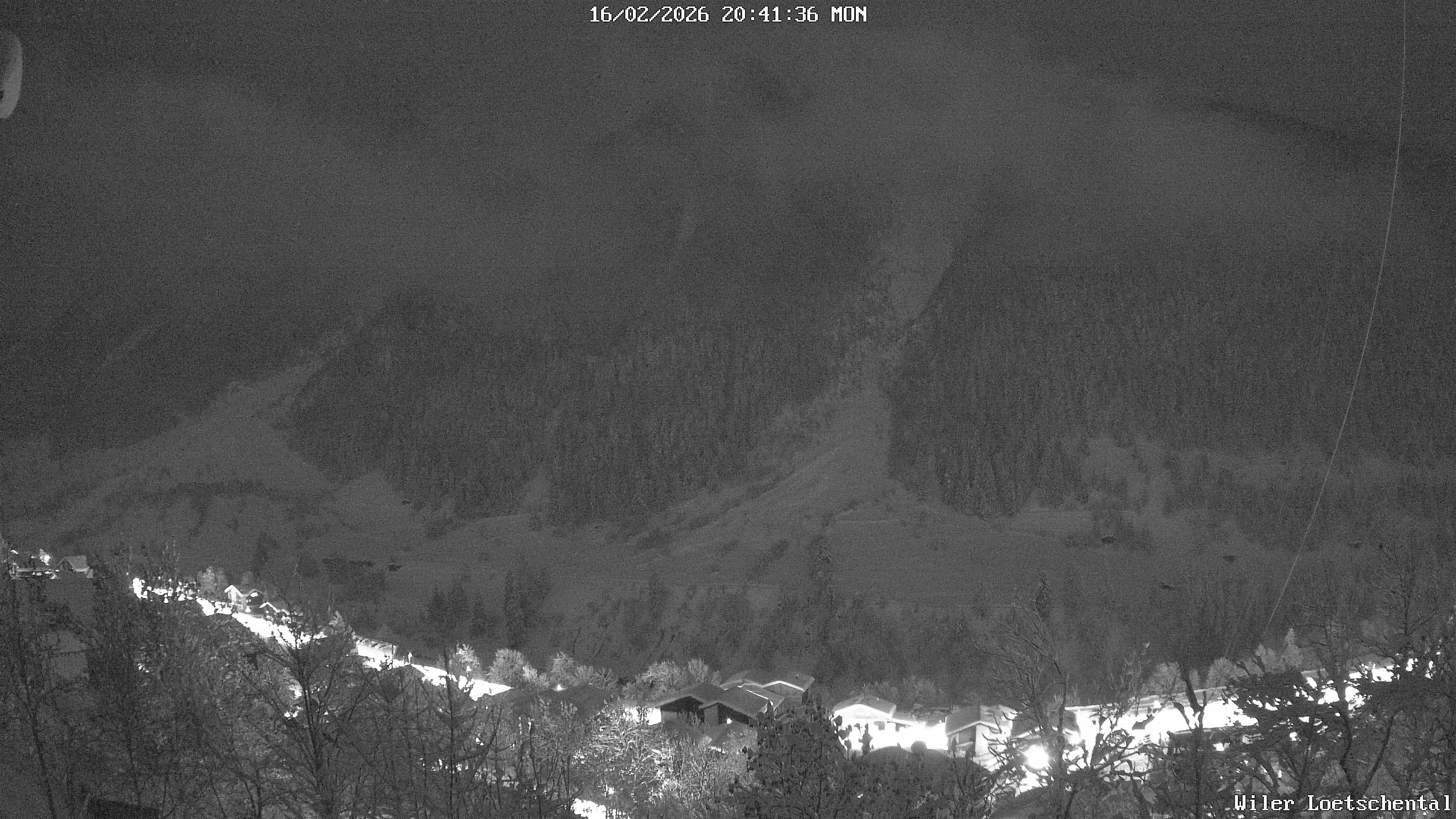 Archiv Foto Webcam Lötschental: Blick auf Wilerhorn und Bietschhorn
