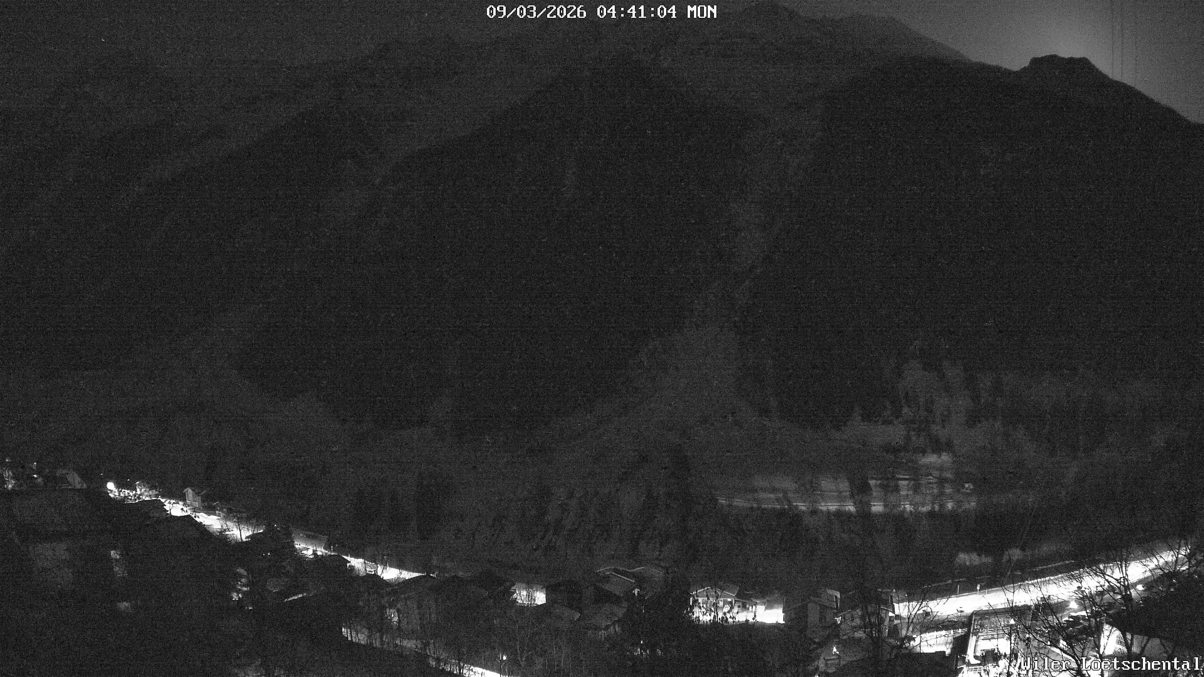 Archiv Foto Webcam Lötschental: Blick auf Wilerhorn und Bietschhorn