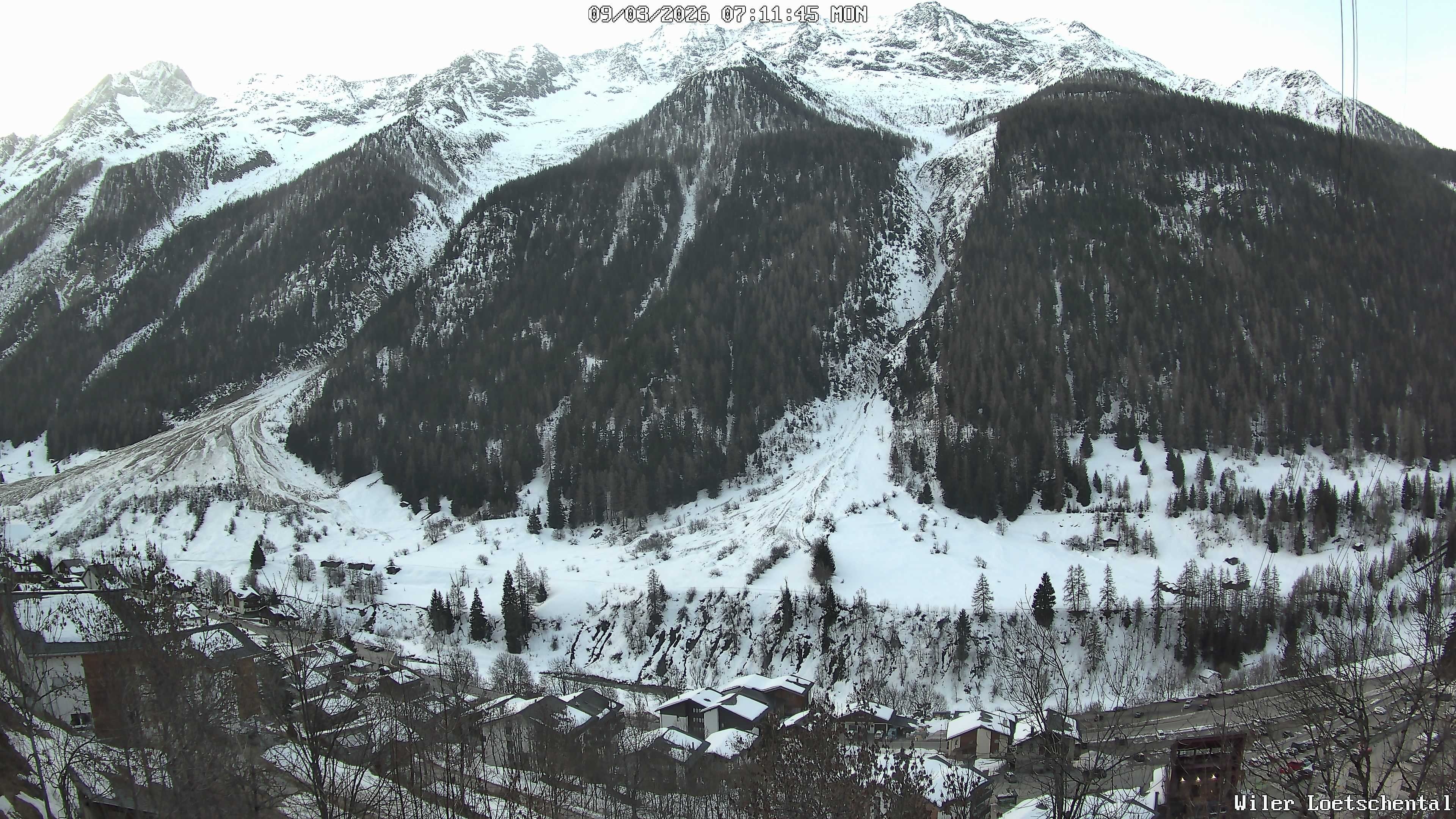 Archiv Foto Webcam Lötschental: Blick auf Wilerhorn und Bietschhorn