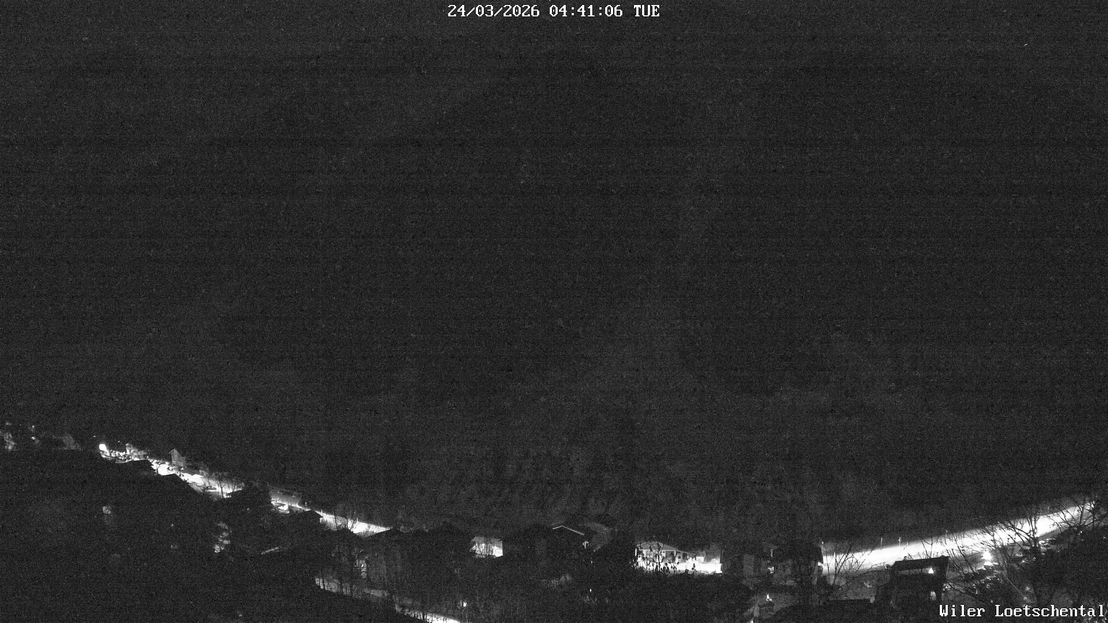 Archiv Foto Webcam Lötschental: Blick auf Wilerhorn und Bietschhorn