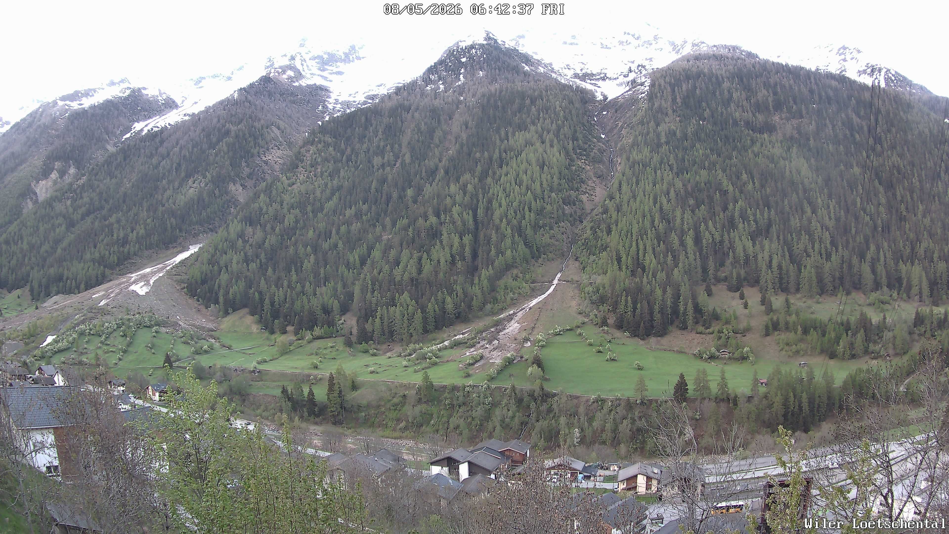 Archived image Webcam Lötschental Valley - View Wilerhorn and Bietschhorn