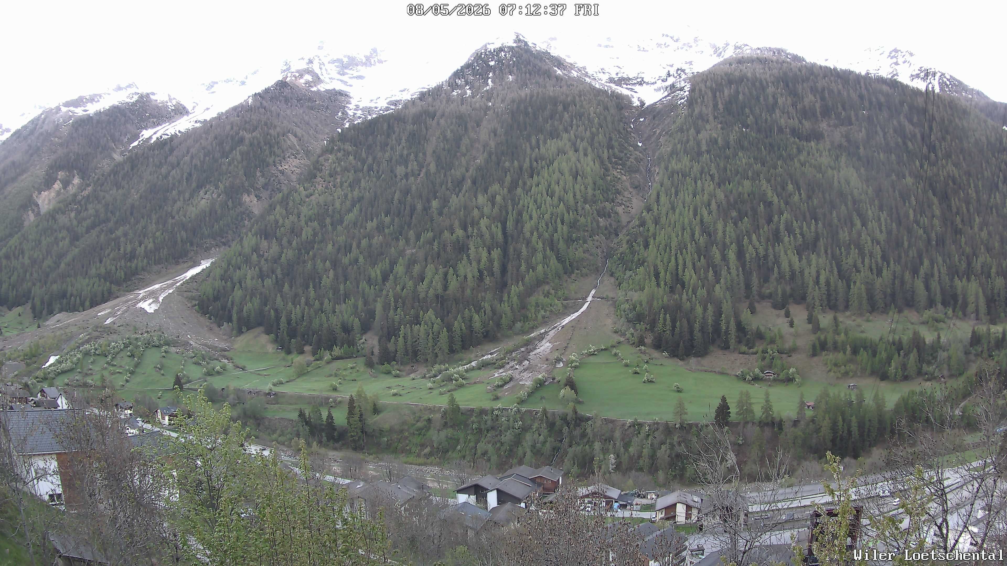 Archived image Webcam Lötschental Valley - View Wilerhorn and Bietschhorn