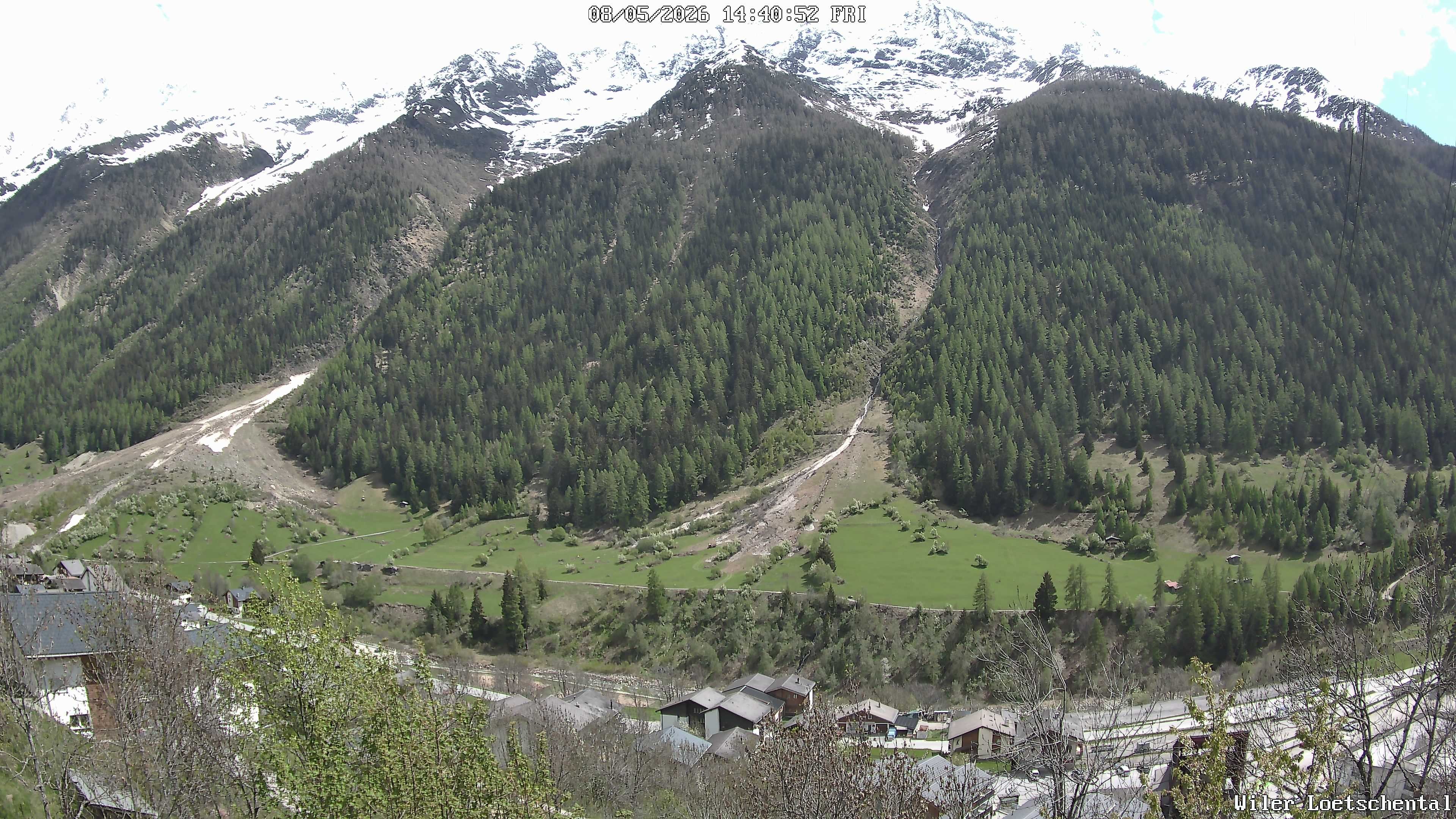 Archived image Webcam Lötschental Valley - View Wilerhorn and Bietschhorn