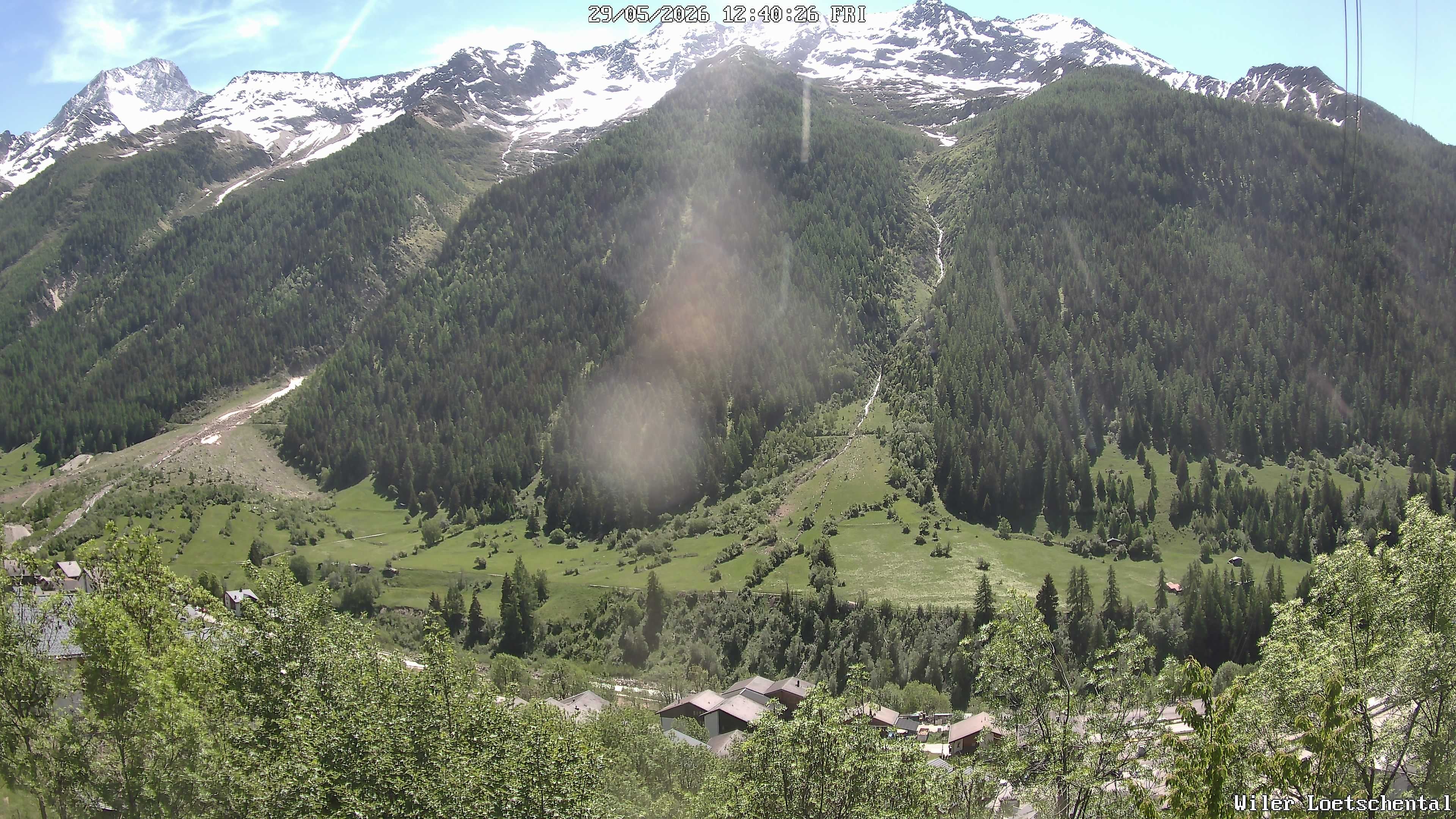 Archiv Foto Webcam Lötschental: Blick auf Wilerhorn und Bietschhorn