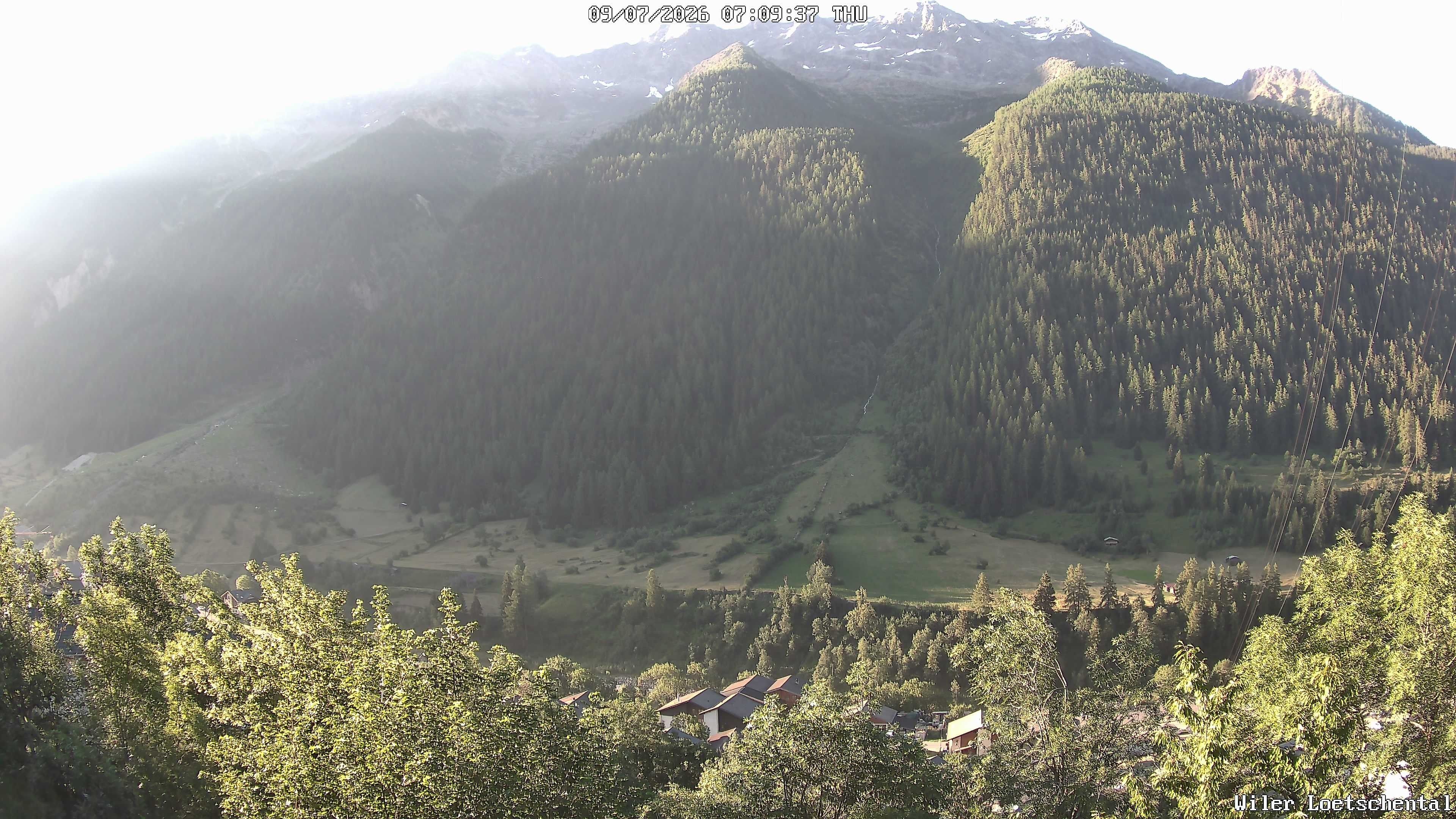 Archiv Foto Webcam Lötschental: Blick auf Wilerhorn und Bietschhorn