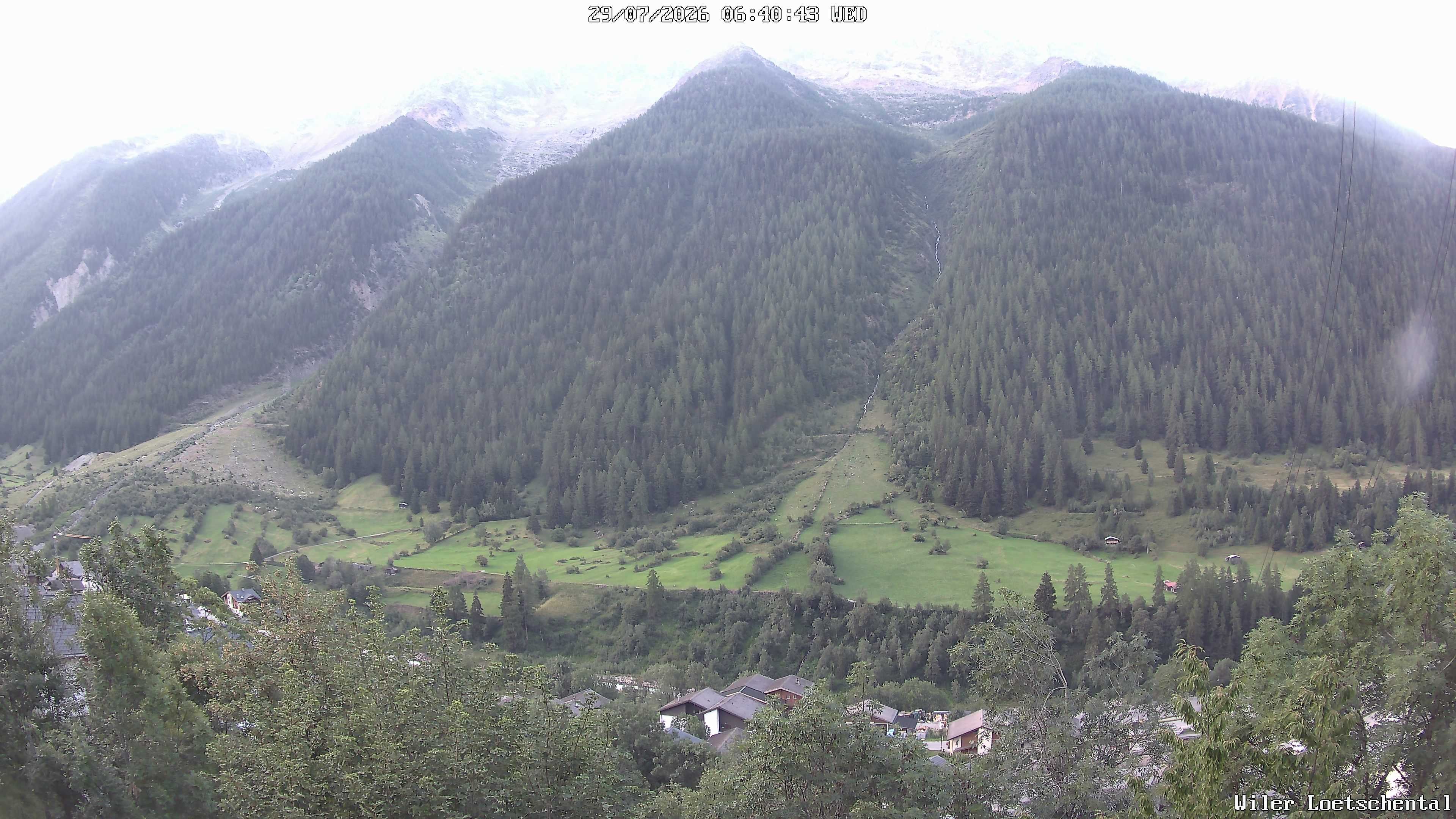 Archiv Foto Webcam Lötschental: Blick auf Wilerhorn und Bietschhorn